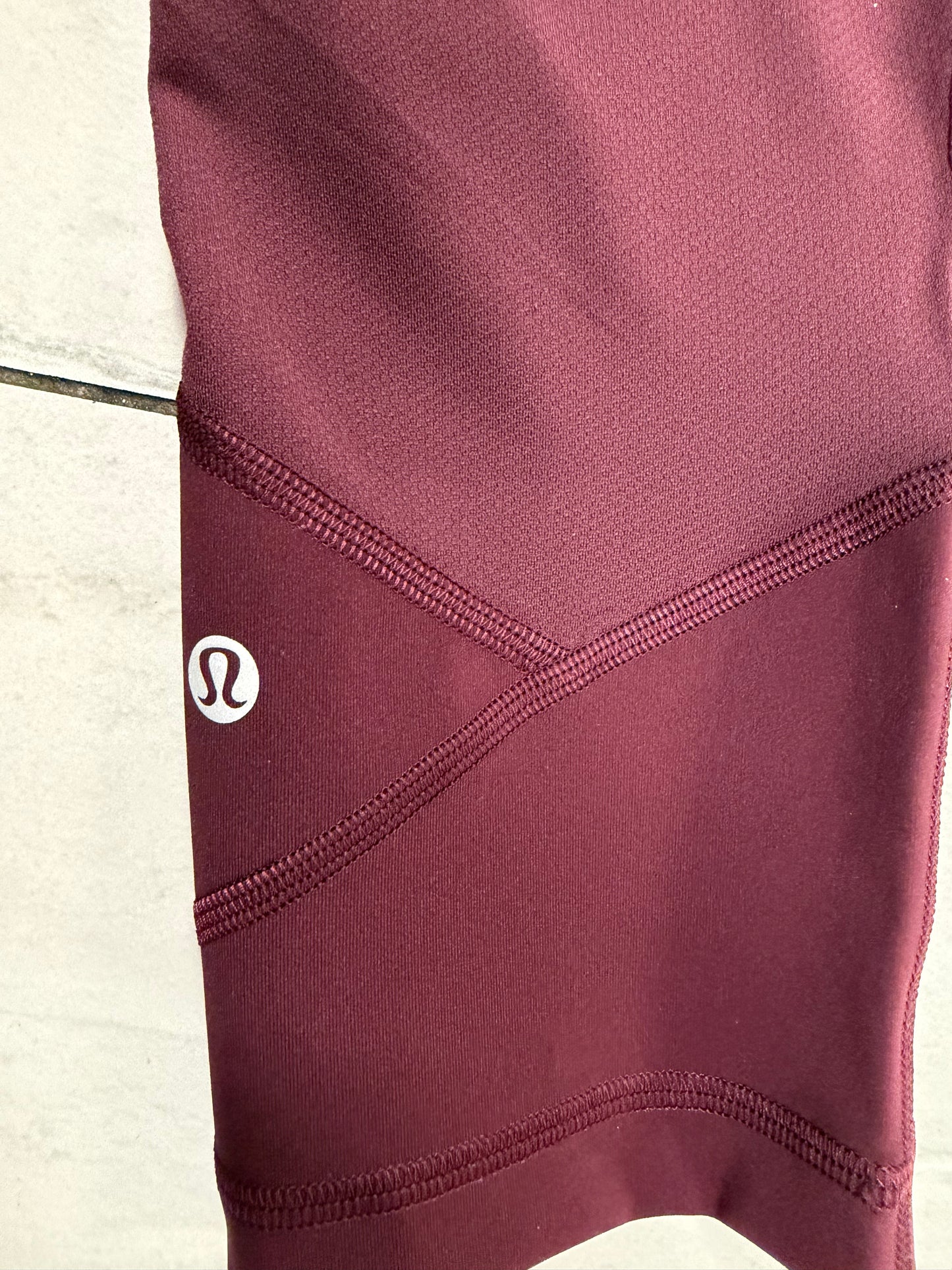 Lululemon Pace Rival Crop 22” – Garnet | Size 6